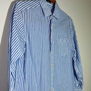 Classic XMI White and Blue Light Striped Men’s Dress Shirt